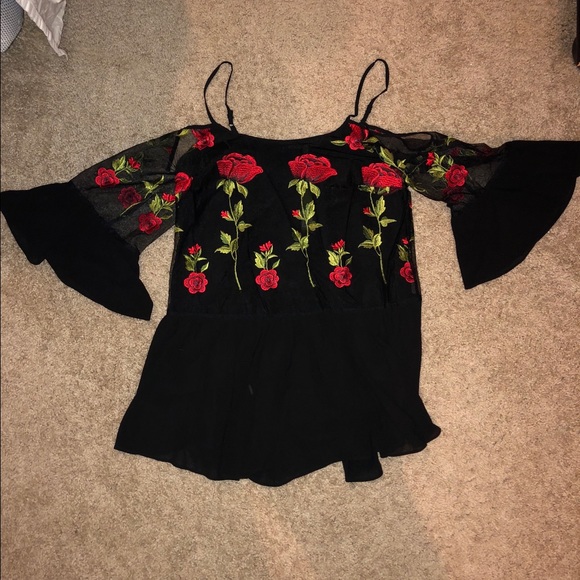 Blouse - red roses - Picture 1 of 1
